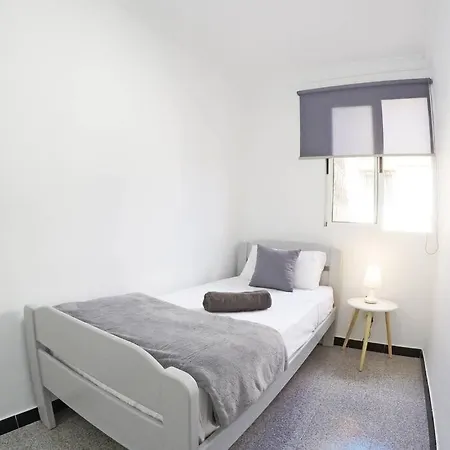 アパート Carmencita Apartment, With Netflix & Wifi
